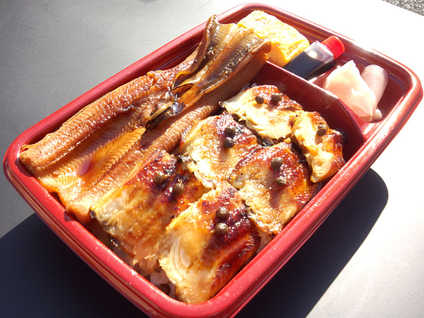 うなぎ屋のあなご弁当